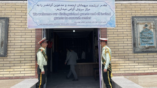 بازدید وزیر کنترل مواد مخدر پاکستان از مرکز سروش بازدید وزیر کنترل مواد مخدر پاکستان از مرکز سروش